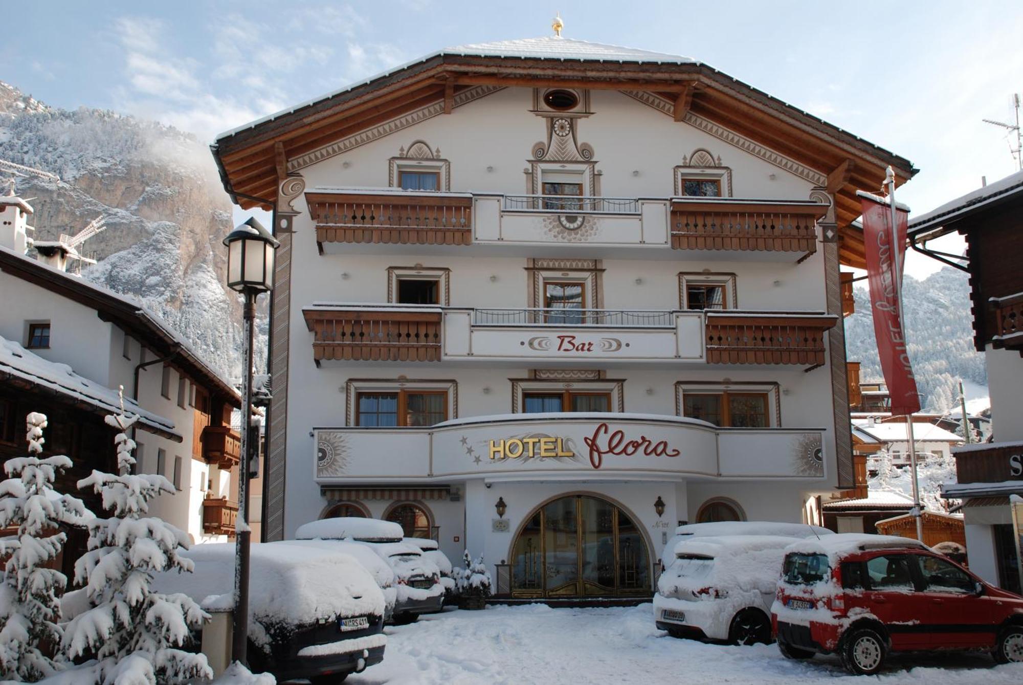 Hotel Flora Selva di Val Gardena Exterior photo